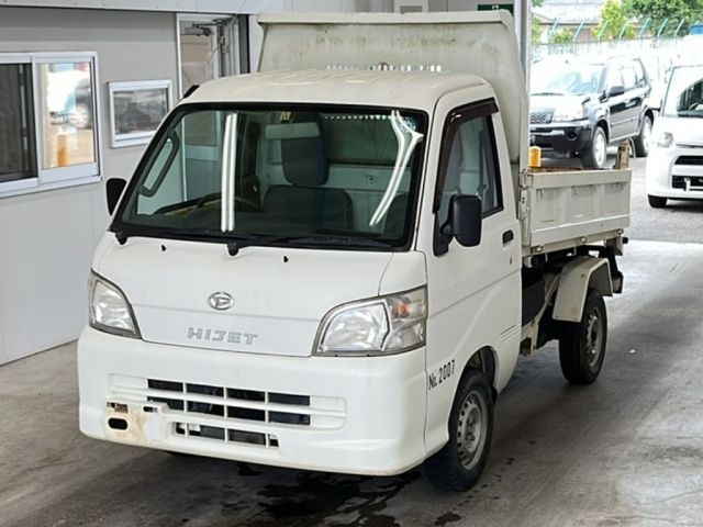 9523 DAIHATSU HIJET TRUCK S211P 2012 г. (KCAA Fukuoka)